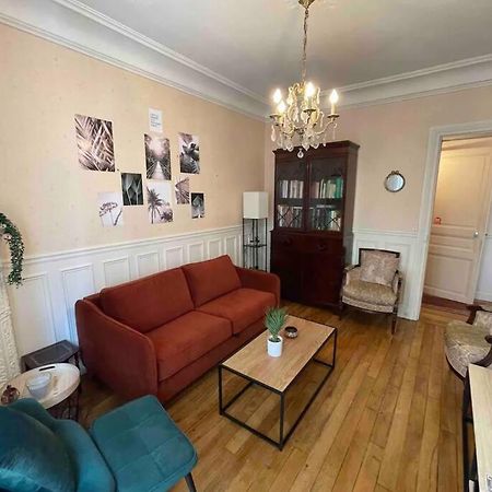 Appartment Close To Monuments Париж Екстериор снимка